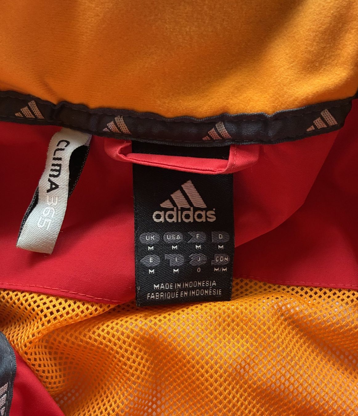 Adidas Giacche: ADIDAS Regen und Windjacke – Usato da Gondiswil venduto da wuek68 3