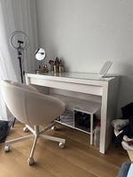 Tisch + Stuhl für Make up