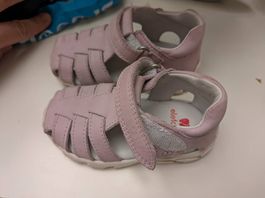 Nie getragene neue Elefanten Sommer Schuhe 