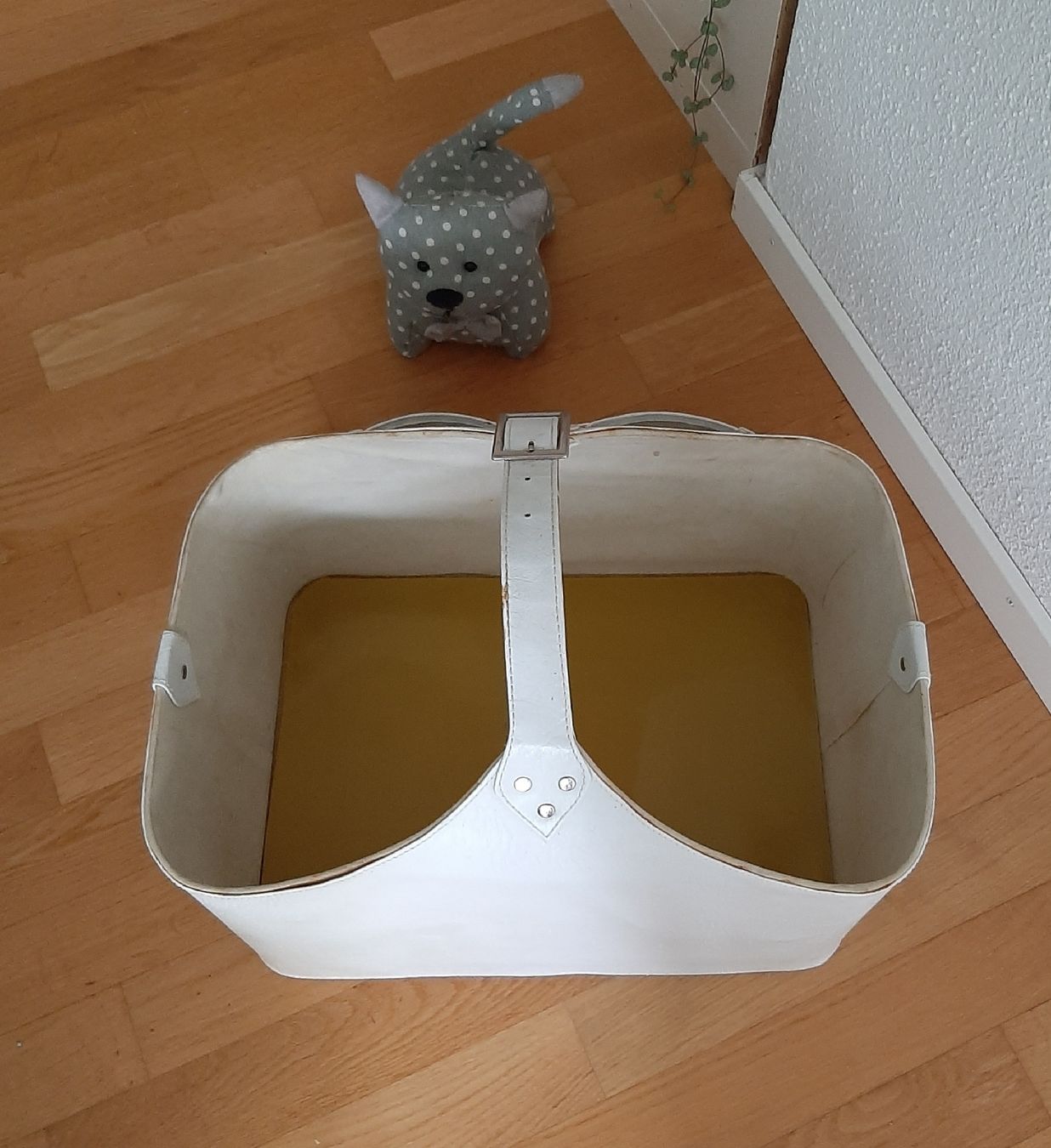 Borse: Wohntasche – Usato da Hochdorf venduto da Amazone0 2
