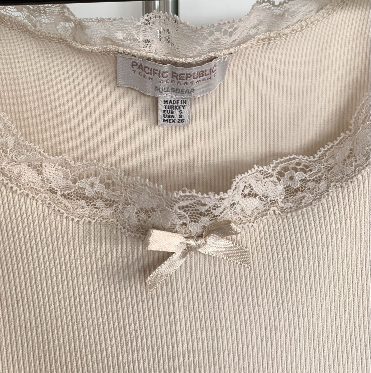 Top: Spitzen Crop-Tops – Usato da Düdingen venduto da Hiron_o7 6