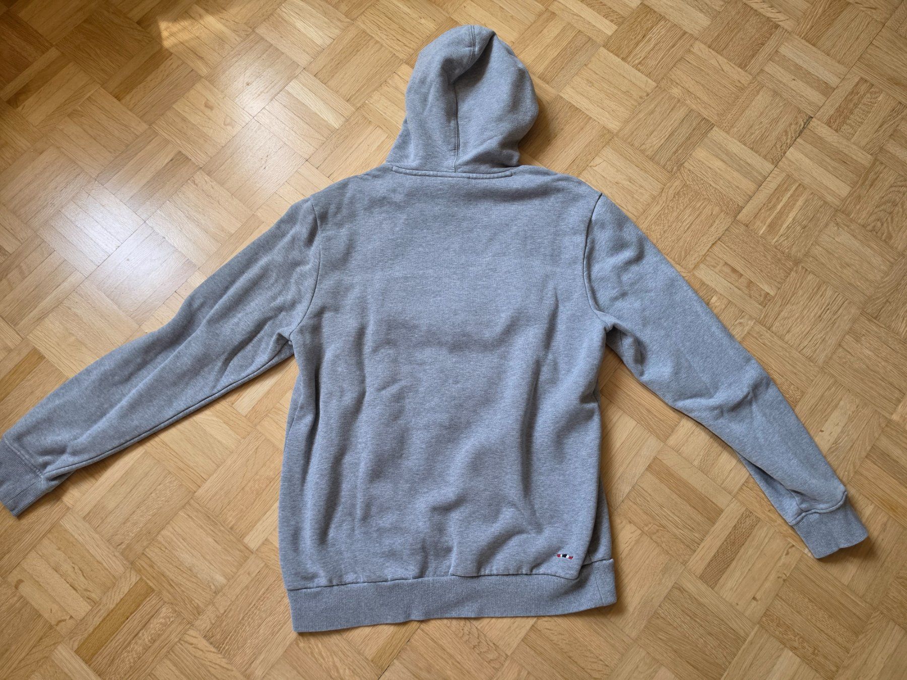 Napapijri Maglioni & Felpe: Hoodie Napapijri Gr. S – Usato da Stäfa venduto da flamingo_17 6