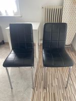 2 schwarze Esszimmerstühle – günstig abzugeben