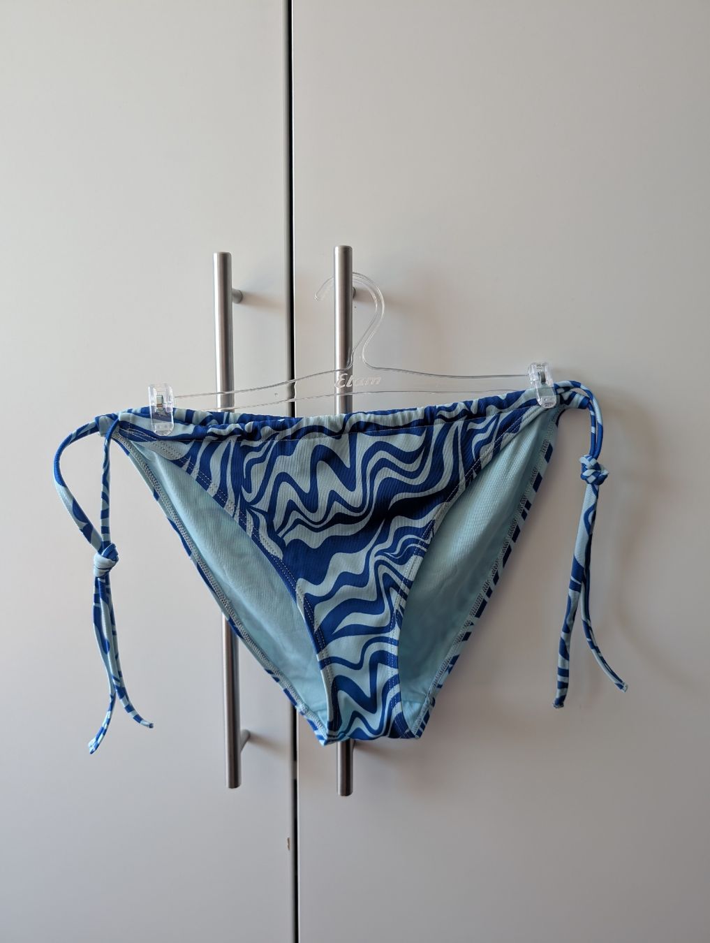 Badekleider & Bikinis: Sommer Bikini Set, Blaues Wellenmuster, Grösse M – Gebraucht aus Bremgarten AG von Annikaouh 1