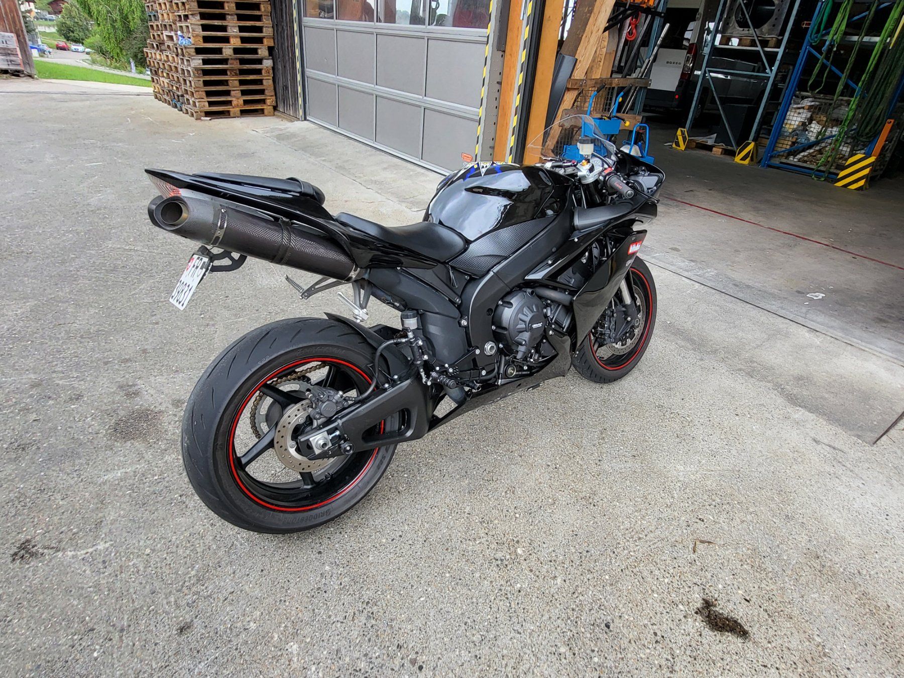 Yamaha Strada: Yamaha R1 RN19, Top Zustand – Usato da Schwarzsee venduto da dusteer 1