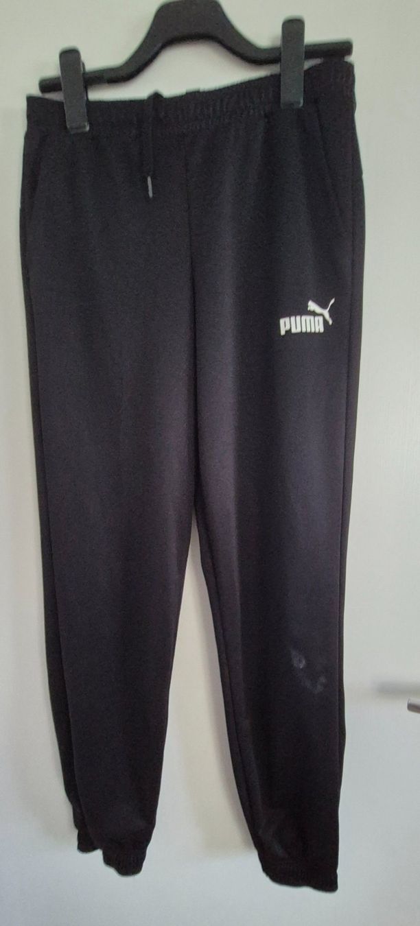 Puma Hosen: Puma Trainingshose, Gr. 176 – Gebraucht aus Volketswil von Dokinka