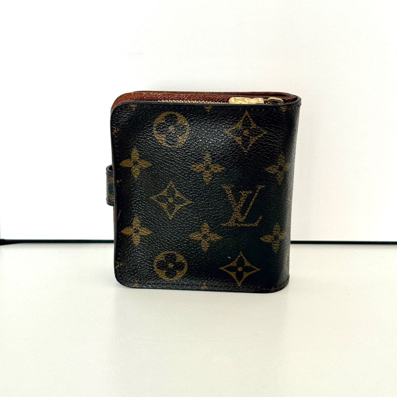 Louis Vuitton Brieftaschen: Ab1.- Louis Vuitton Wallet Monogram Compact – Gebraucht aus Geneve von DarlingVintage 5
