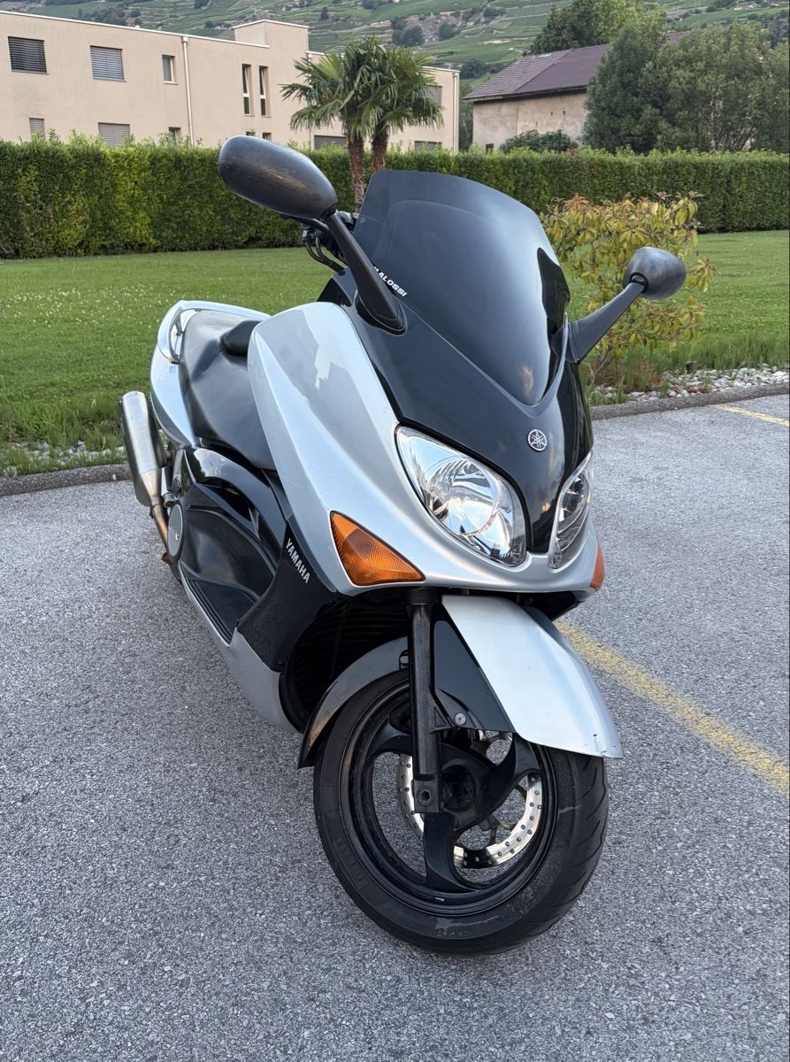 Yamaha Scooters: Yamaha Tmax500 2001 – Gebraucht aus Vétroz von fre_b2fh