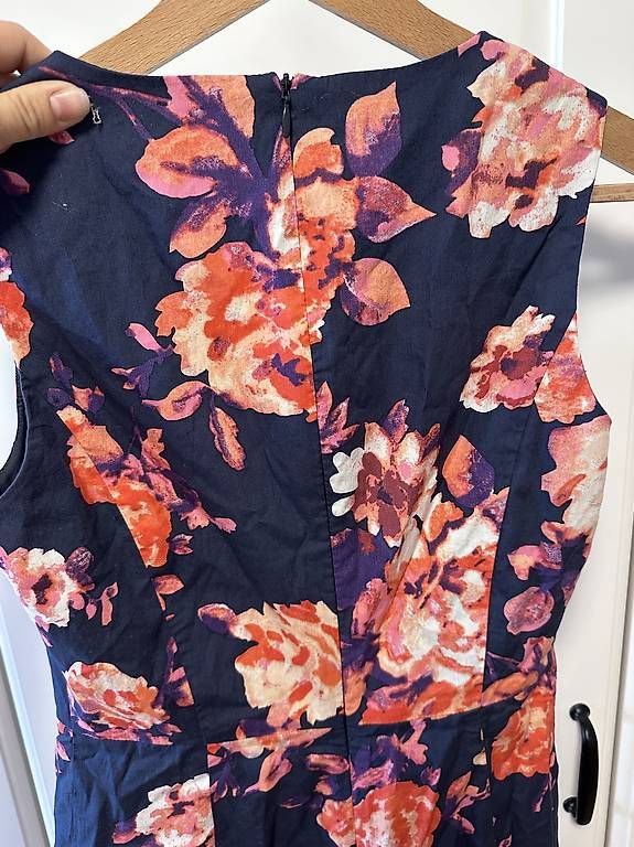 Robes: Gr.34 festliches Kleid von MONTEGO – D'occasion à Kilchberg ZH par lolena 1