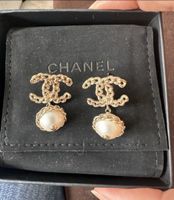 Chanel Ohrringe mit Perlen Goldfarben - Top Zustand!