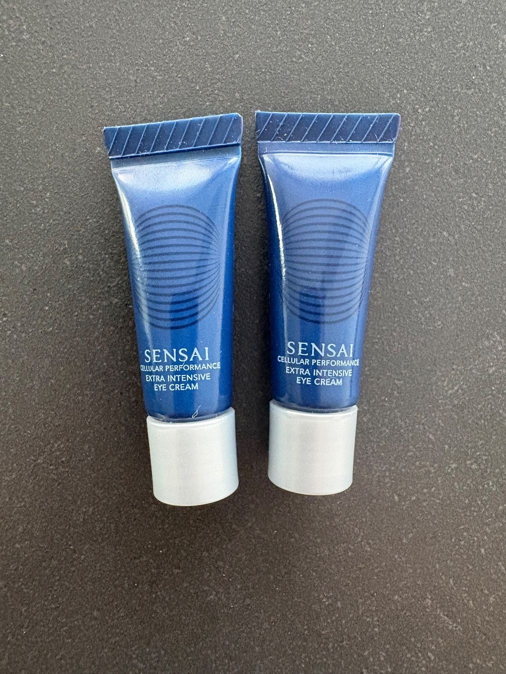 Sensai Cura del viso: Sensai Cellular Performance Extra Intensive Eye Cream 2x2ml – Nuovo e nell'imballaggio originale da Wohlen AG venduto da kissne4