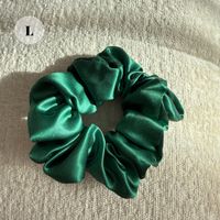 15# dark green 100% Mulberry Silk Scrunchie Size L - NEW!