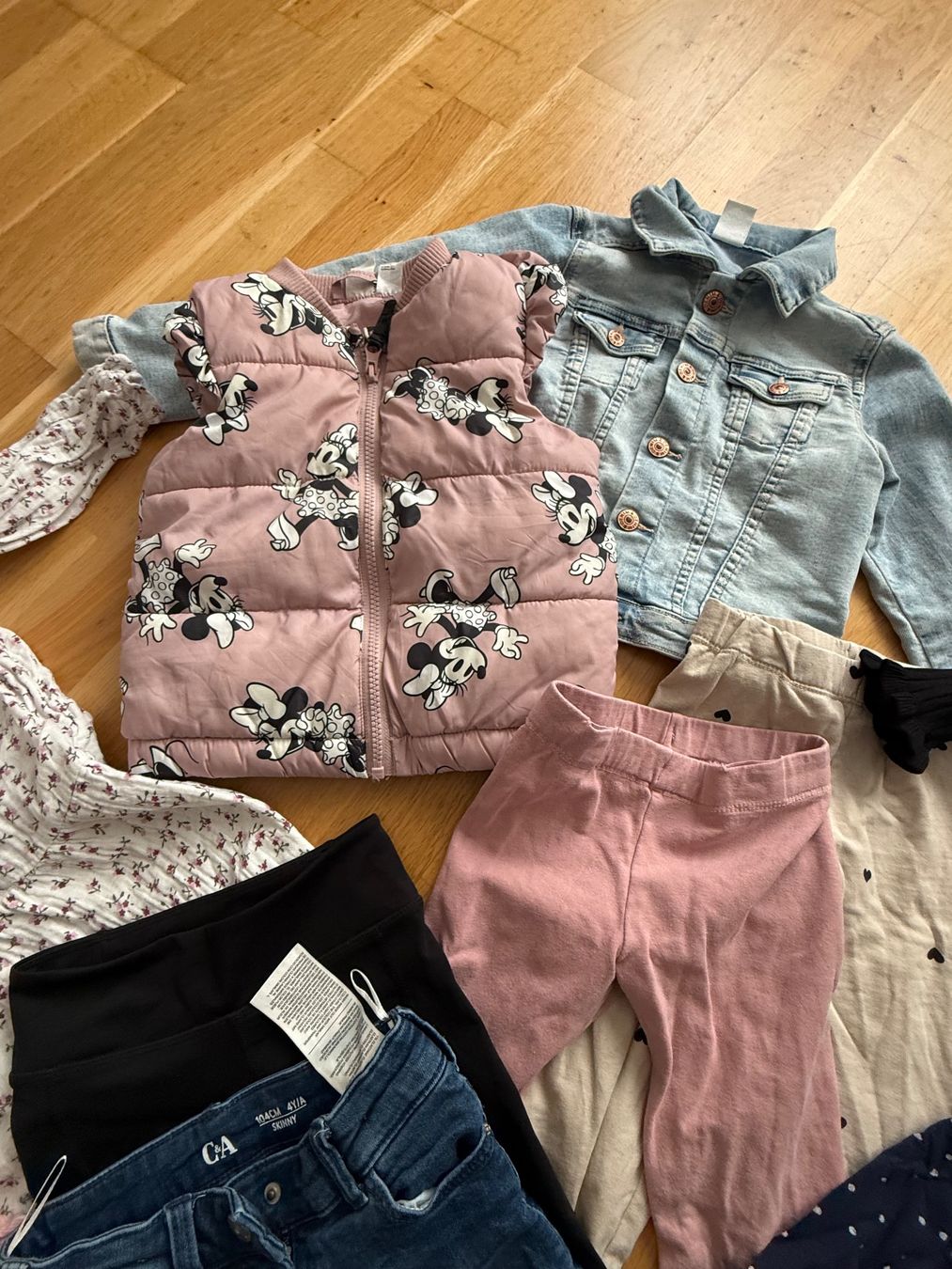Lotti & Set di vestiti: Kleiderset 98-104 – Usato da Grabs venduto da dan_hcd5 1