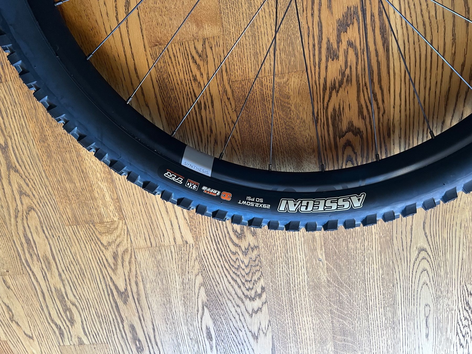 Pezzi di ricambio: Synthesis E29 Vorderrad inkl. Maxxis Assegai – Nuovo (secondo la descrizione) da Jaberg venduto da tequila73 1