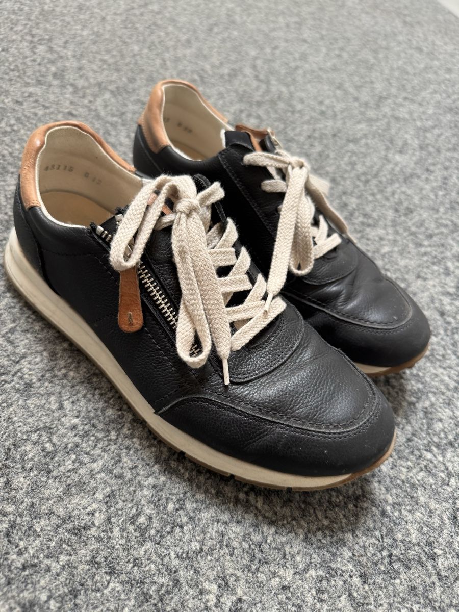 Paul Green Damenschuhe: Damen Sneaker Paul Grösse 39 – Gebraucht aus Glis von Romainee 1