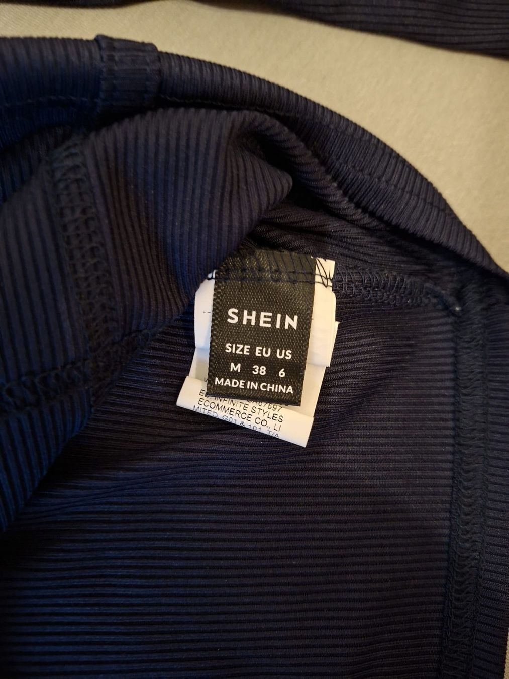 Shein Pullover & Sweatshirts: Dünner Pullover Gr. M – Gebraucht aus Wängi von rah_j_ 4