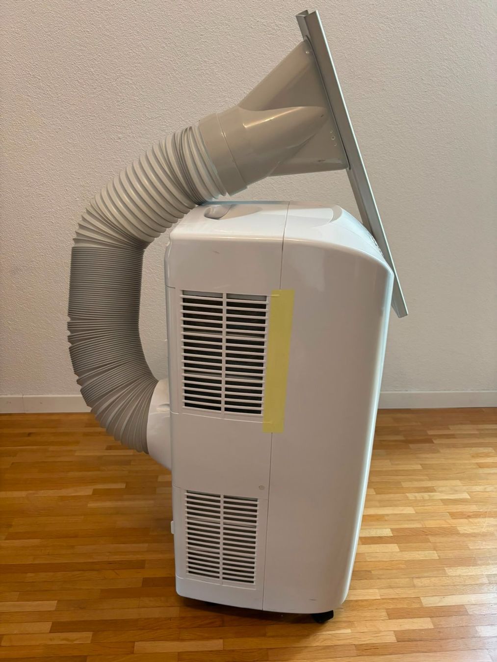 Klimageräte: Klimagerät/Klimaanlage Intertronic ab 1.- – Gebraucht aus Kriens von Vinataba555 3