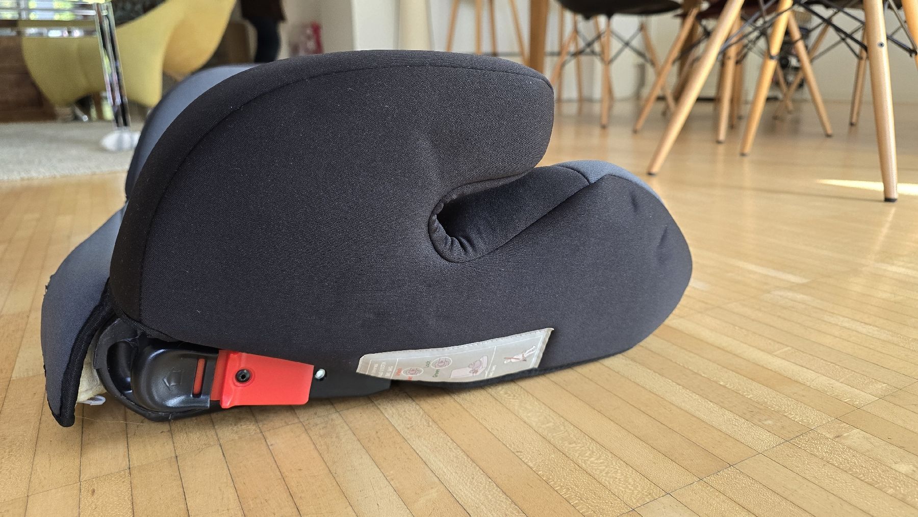 Osann Seggiolini per auto: OSANN Sitzerhöhung isofix – Usato da Zürich venduto da maxx_66 3