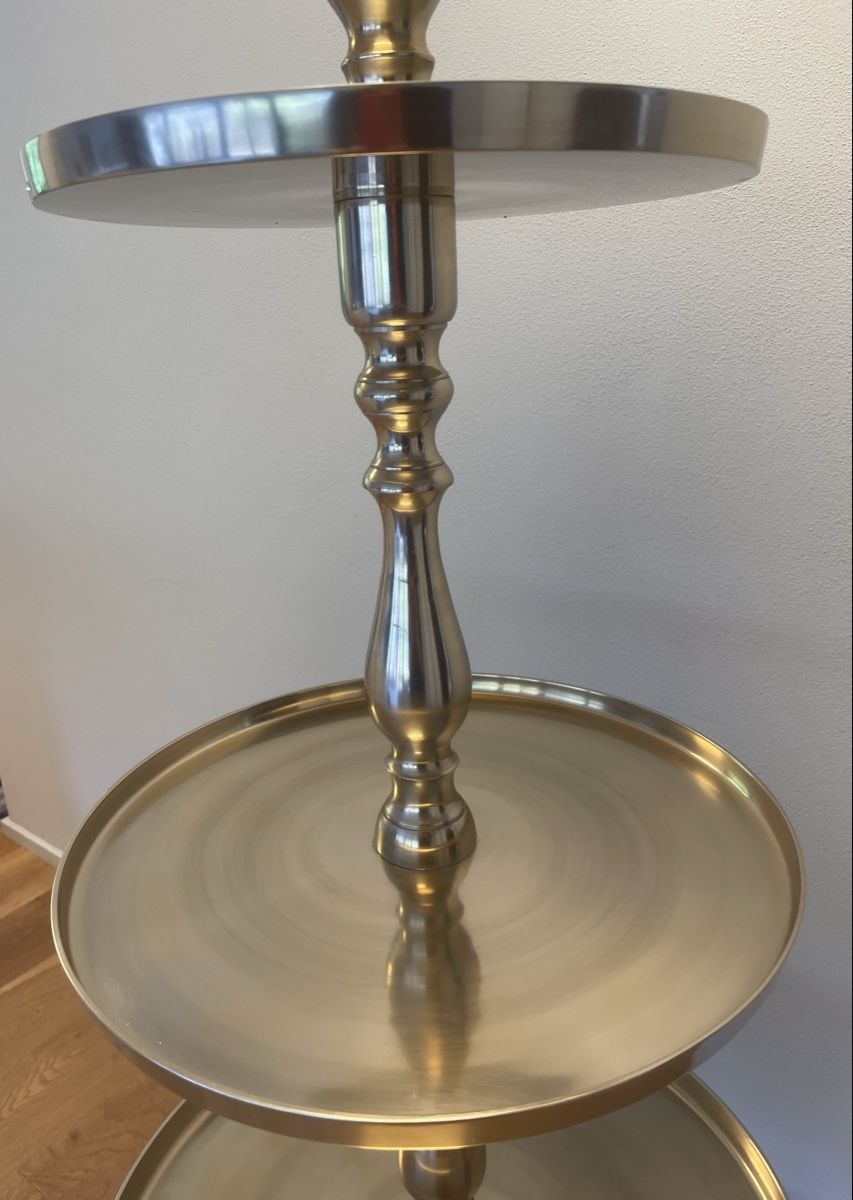 Altro per la casa: Etagere / Präsentationsständer 180cm  – Usato da Luzern venduto da Cyrill81 1