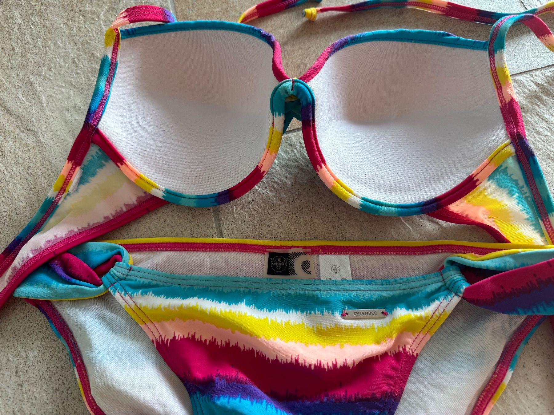 Badekleider & Bikinis: Bikini – Gebraucht aus Buchs SG von BubiLuna 1