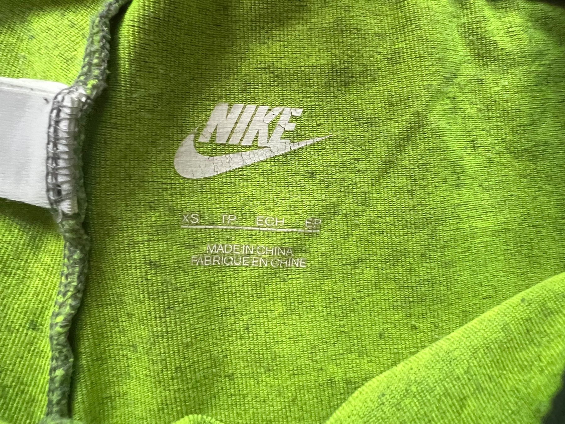 Nike Leggings: Nike Leggins – Usato da Lufingen venduto da des_9gd8 2