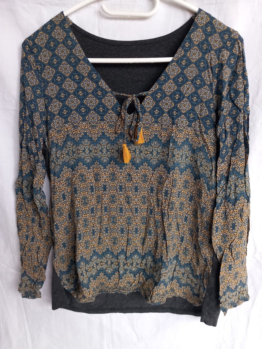Maglioni & Felpe: Pull boho à motifs bleus et jaunes – Usato da Faoug venduto da per_kp6r