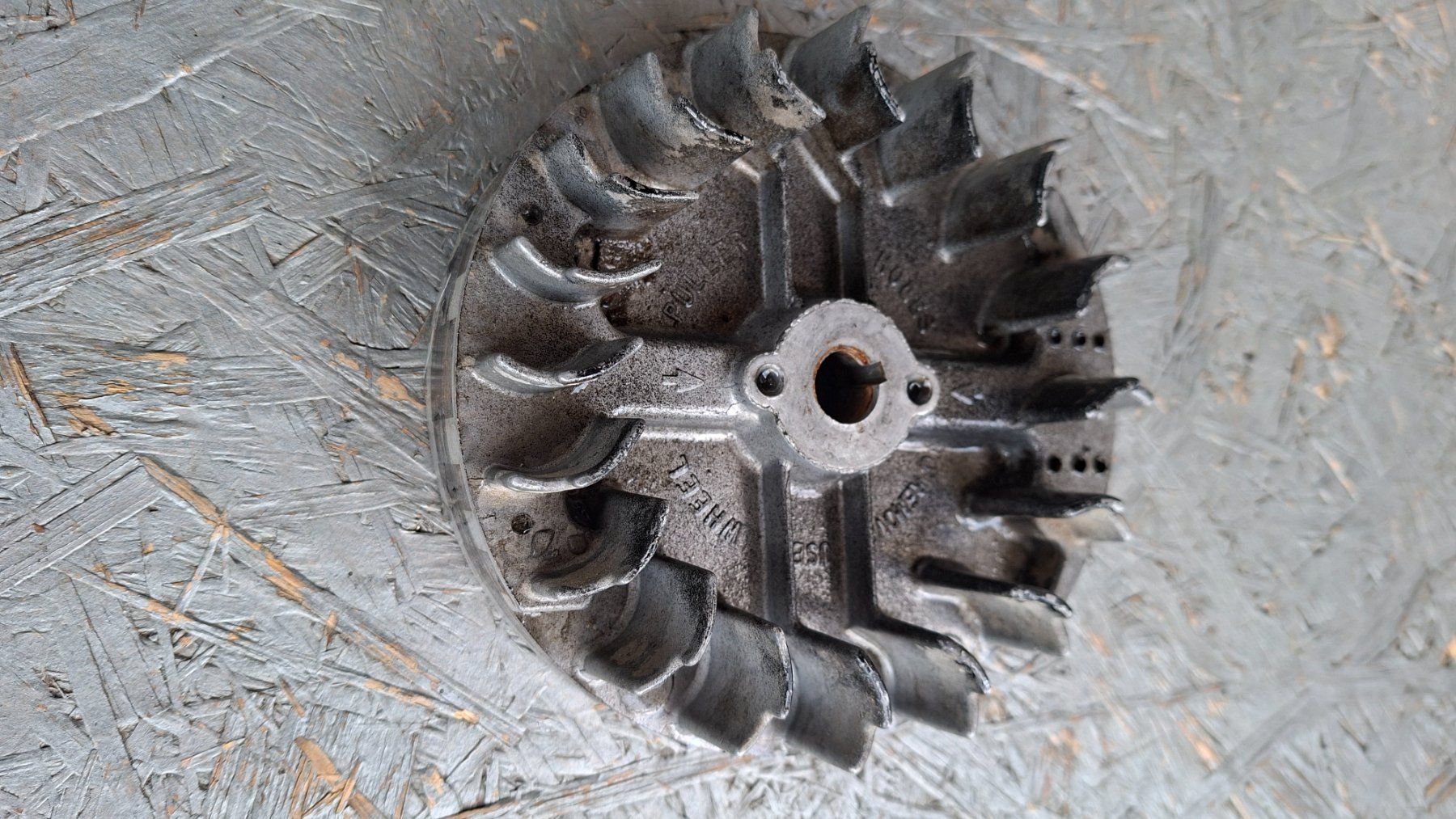 Aebi Tagliaerba: Schwungrad zu IBEA Rasenmäher – Usato da Belp venduto da Power_Motors