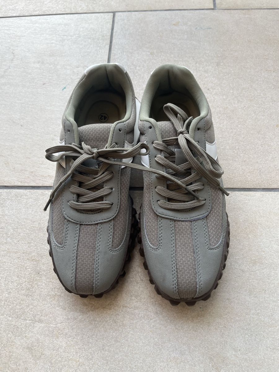 Scarpe da uomo: neue Herrenschuhe – Nuovo (secondo la descrizione) da Chur venduto da lua_7j7m