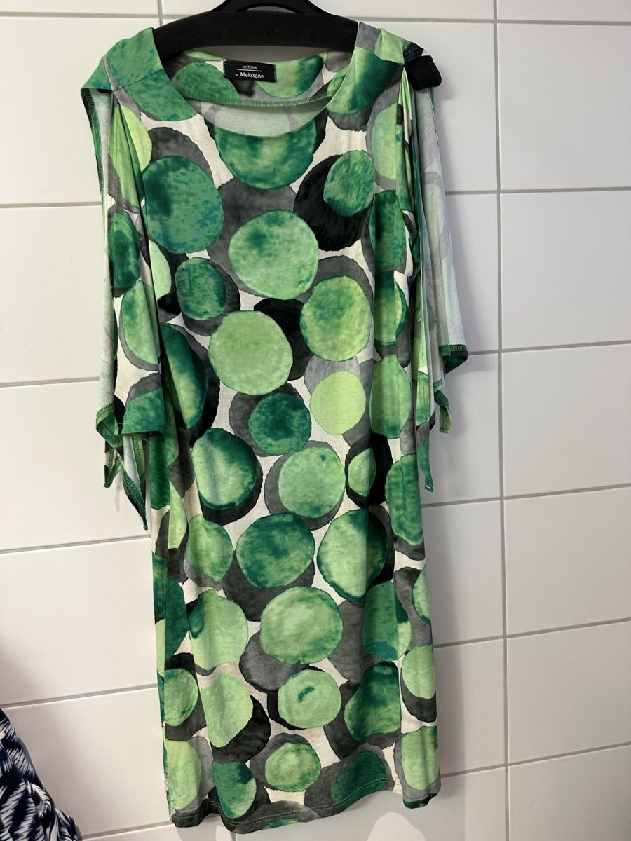 Vestiti: Damen Wunderschöne Kleid Grösse 36:38 – Nuovo (secondo la descrizione) da Basel venduto da Ivana_4 4