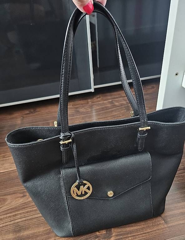 Sacs femmes: MICHAEL KORS – D'occasion à Amriswil par dga_b9vw