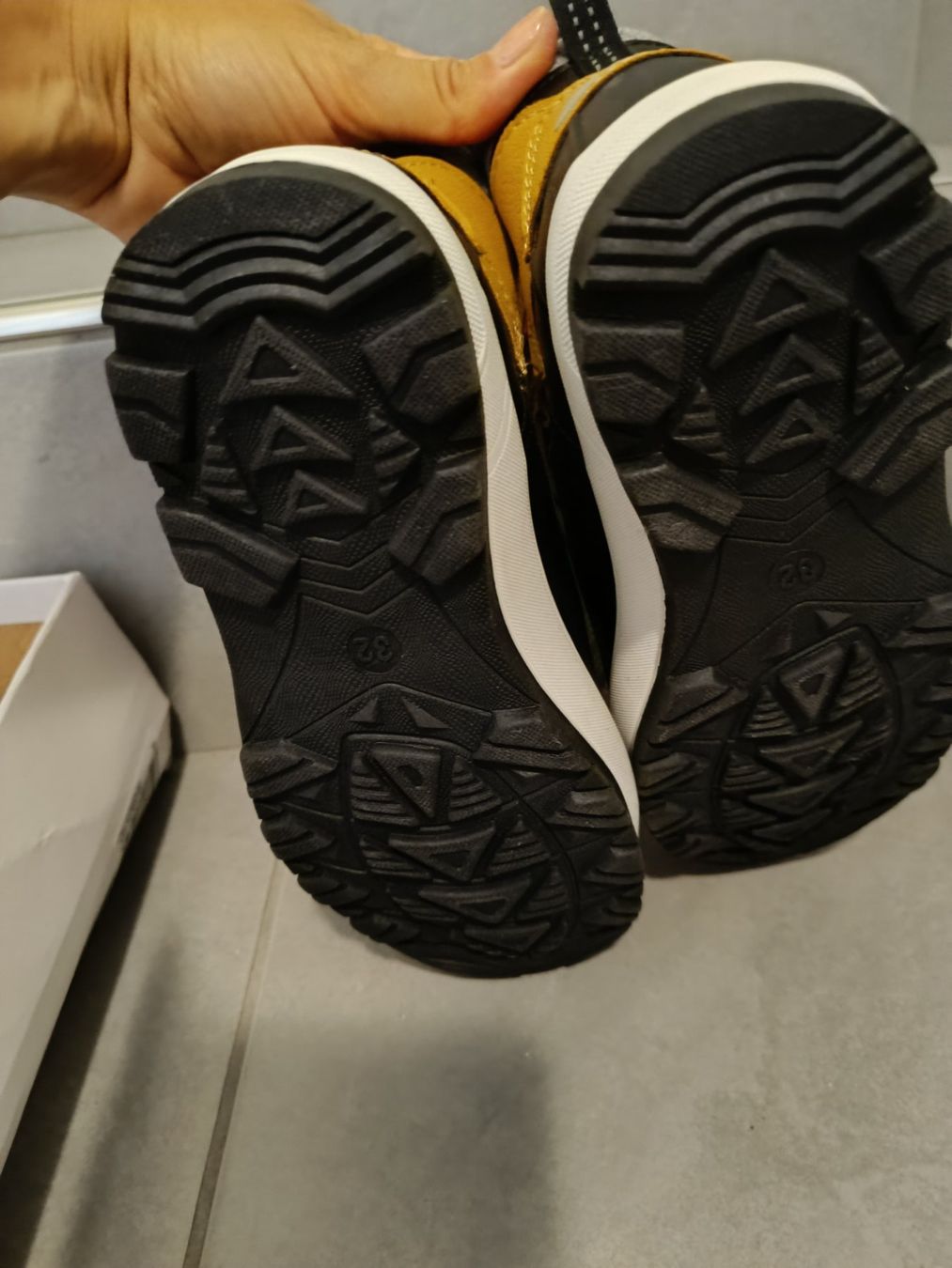 Scarpe per ragazzi: Neue Kinder Winterboots 32 – Nuovo e nell'imballaggio originale da Wohlen AG venduto da Fabe3 2