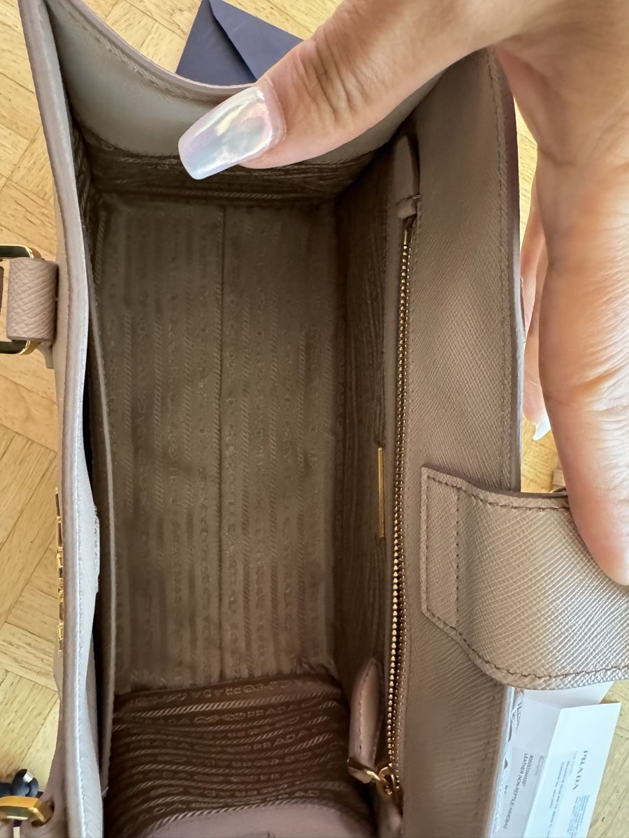 Prada Borse da donna: Prada Handtasche Saffiano Leder in altrosa – Nuovo (secondo la descrizione) da Zürich venduto da Kia78 5