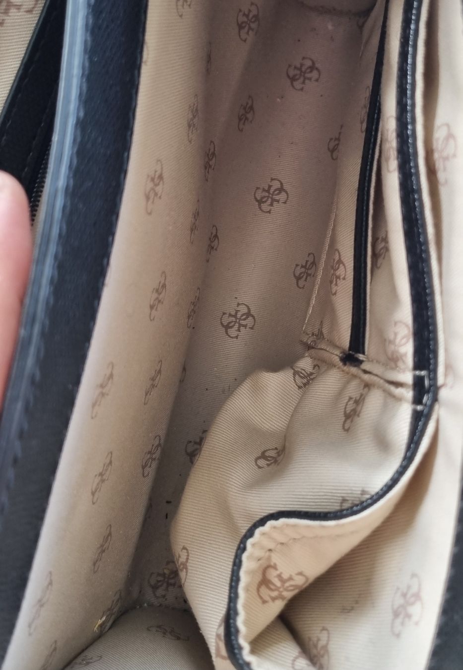 Guess Borse da donna: Guess USA Ledertasche – Usato da Oberriet SG venduto da gimidrip 9
