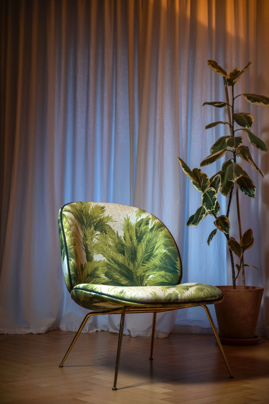Gubi Poltrone: Gubi Beetle Lounge chair – Usato da Zürich venduto da Horizon_28