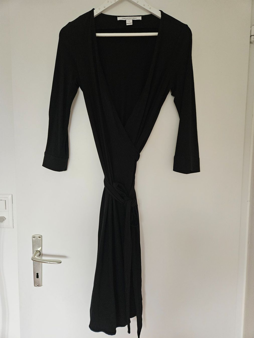 Diane von Furstenberg Vestiti: Diane von Furstenberg Wickelkleid – Usato da Thalwil venduto da illesreka 1