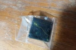 Dire Straits Love Over Gold Pin (original 80er, selten)