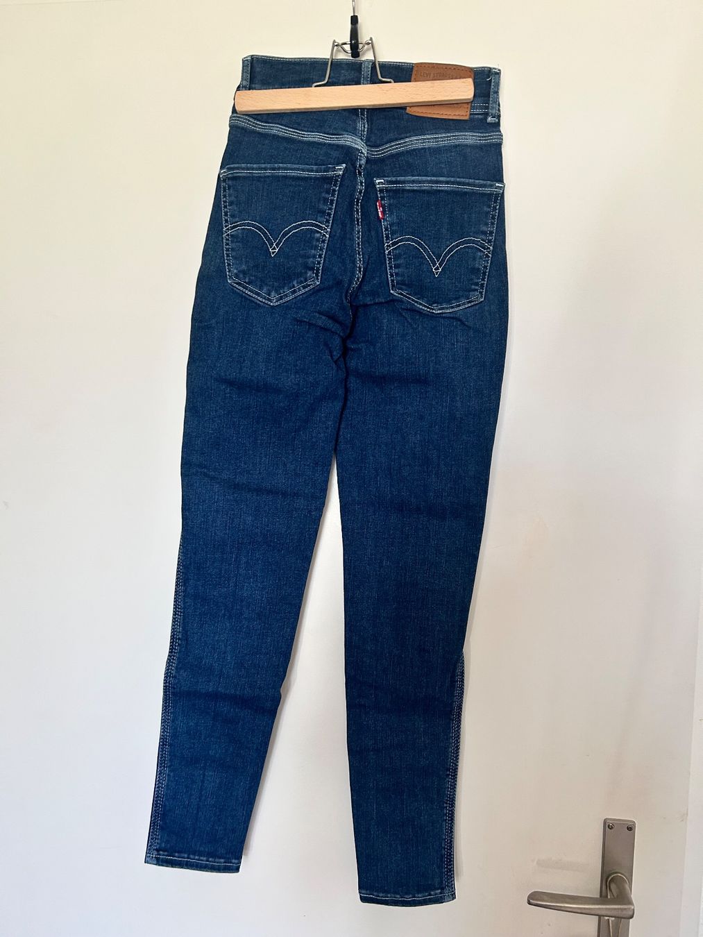Levi's Jeans: Levi's  Jeans Damenhosen – Nuovo (secondo la descrizione) da Bad Ragaz venduto da ocl_2fyc 1