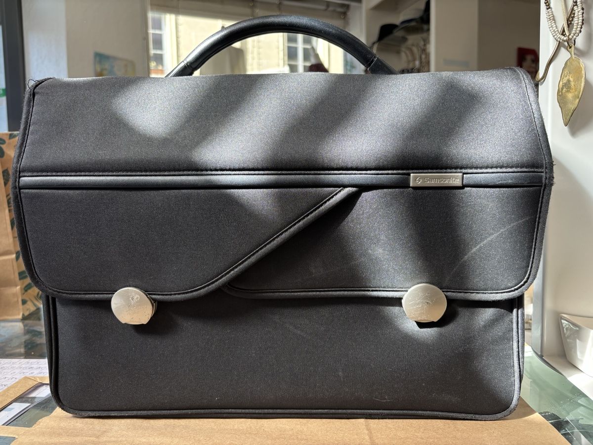 Samsonite Valigie & Borse: Vintage Samsonite Businesstasche schwarz gebraucht – Usato da Burgdorf venduto da VouSchoen
