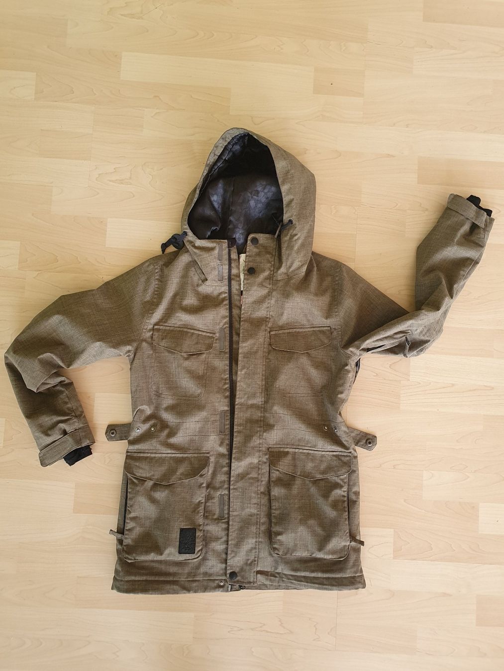 Giacche: L1 Outerware Snowboardjacke/Winterjacke, Damen, Grösse S – Usato da Worb venduto da FroLok
