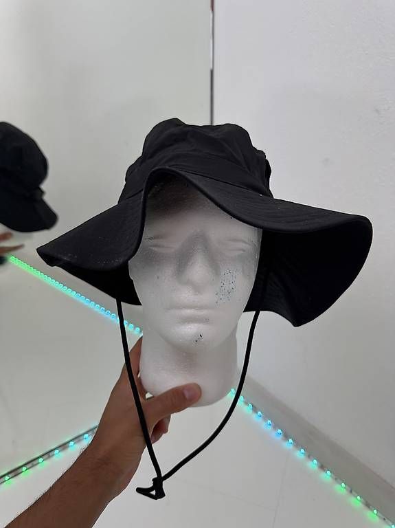 Hüte, Mützen & Caps: trendy hat – Gebraucht aus Zürich von reg91
