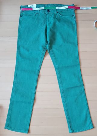 Neue Wrangler Damen Jeans Lia grün Gr. 33/32