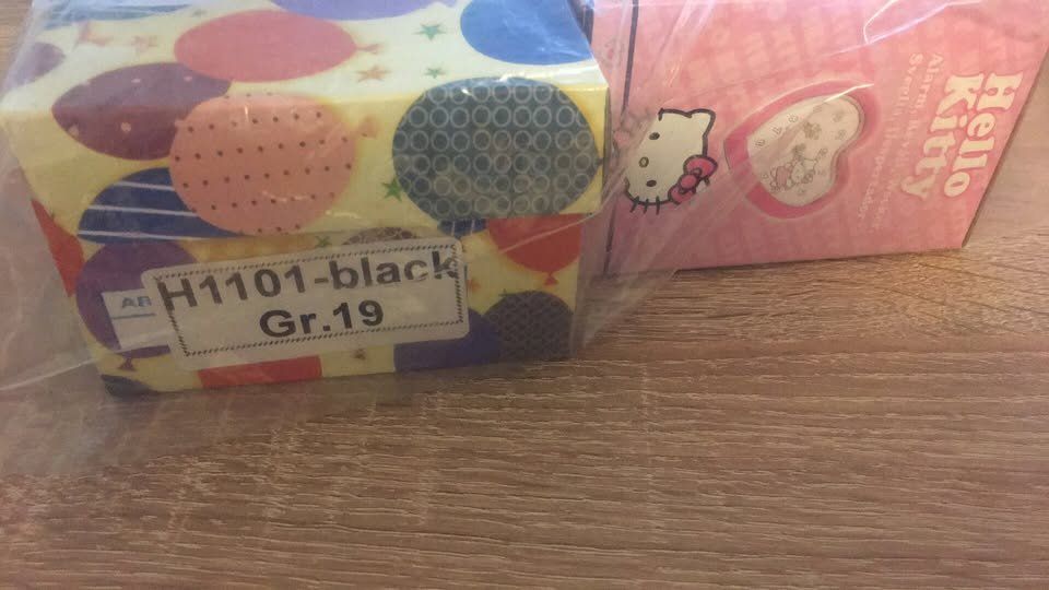 Hello Kitty Scarpe per ragazze: Kinder-Schuhe Grösse 19 mit Hello Kitty Wecker "" NEU "" – Nuovo e nell'imballaggio originale da Fislisbach venduto da Hast1976 5