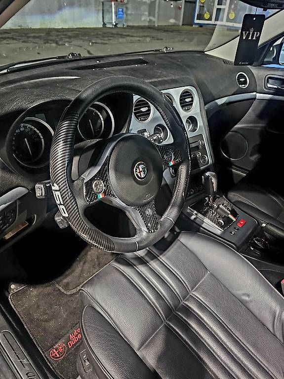 Alfa Romeo Autos: Alfa Romeo 159 2.4 jtdm – D'occasion à Menziken par torretto85