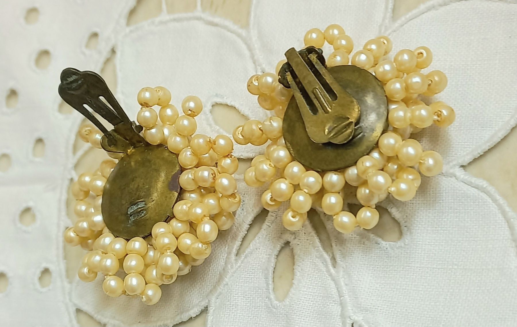Orecchini pendenti & Orecchini a lobo: Vintage Ohrclips, Perlen-Design, Elegante Accessoires. – Usato da Buchs AG venduto da Dzirul 4