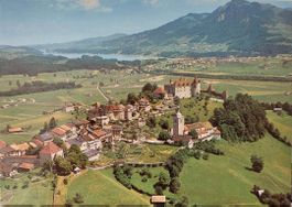 GRUYÈRES - Broc et lac de la Gruyère