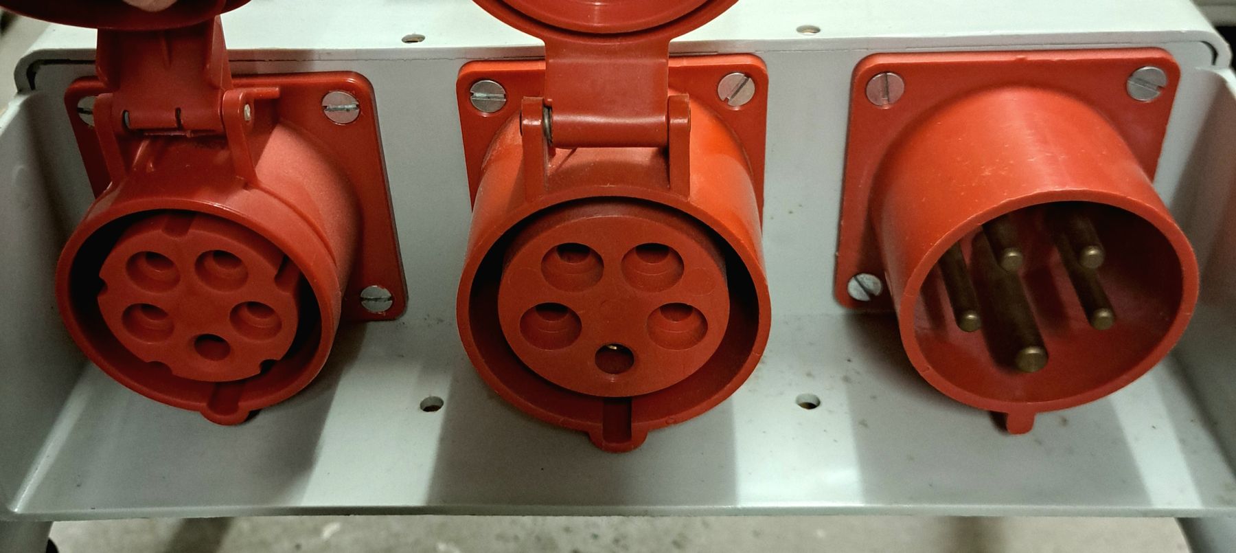 Elettrotecnica: Baustellen Stromverteiler Spritzwasserfest neuwertig – Usato da Wallisellen venduto da Friwa 6