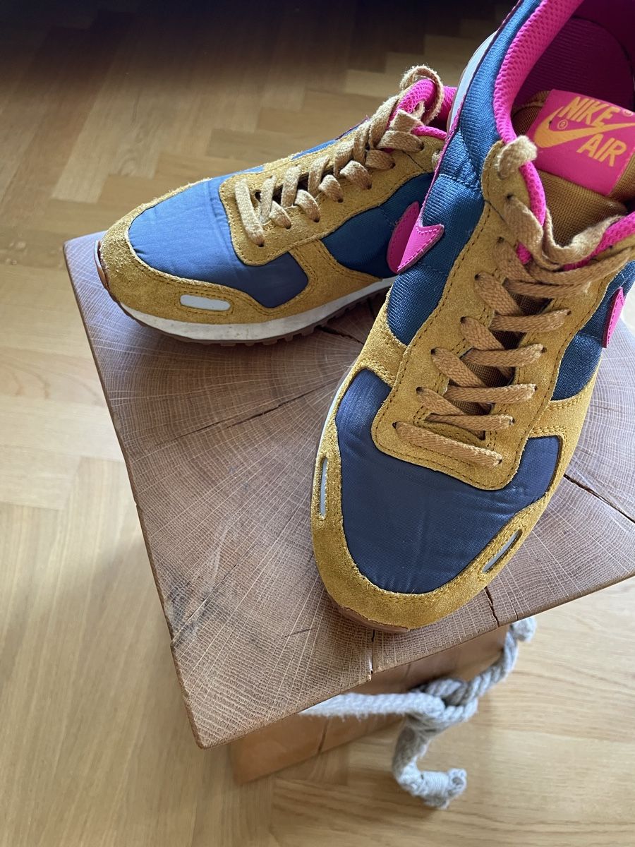 Nike Damenschuhe: Nike Internationalist, 38.5 – Gebraucht aus Basel von CCRosa 1