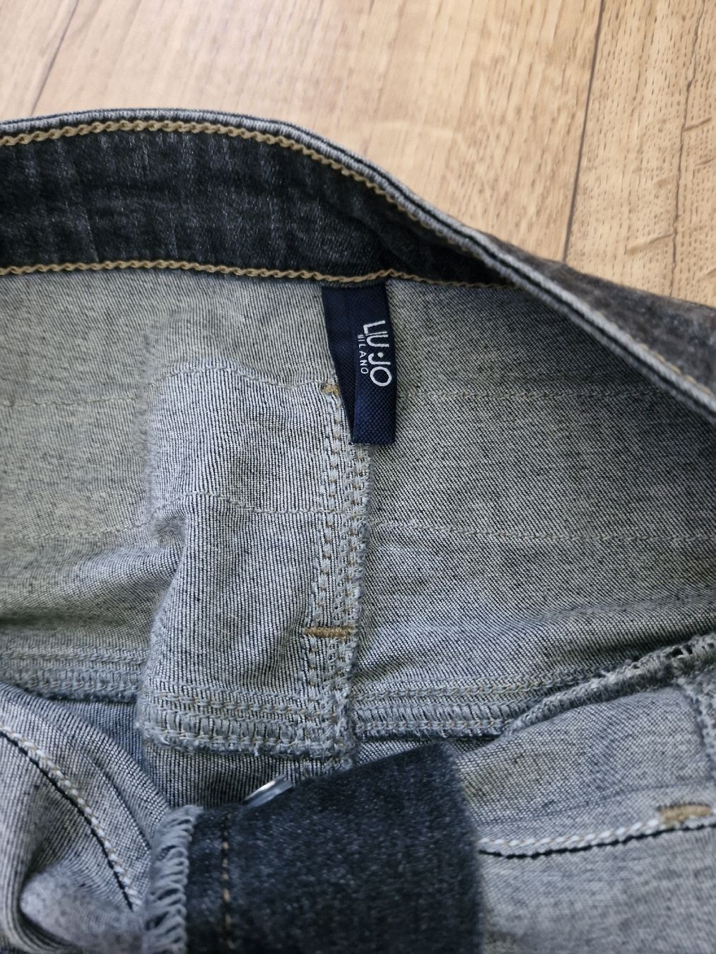 Liu Jo Jeans: jeans Liu Jo taille 40 – Nuovo (secondo la descrizione) da Cudrefin venduto da Jnini12 1