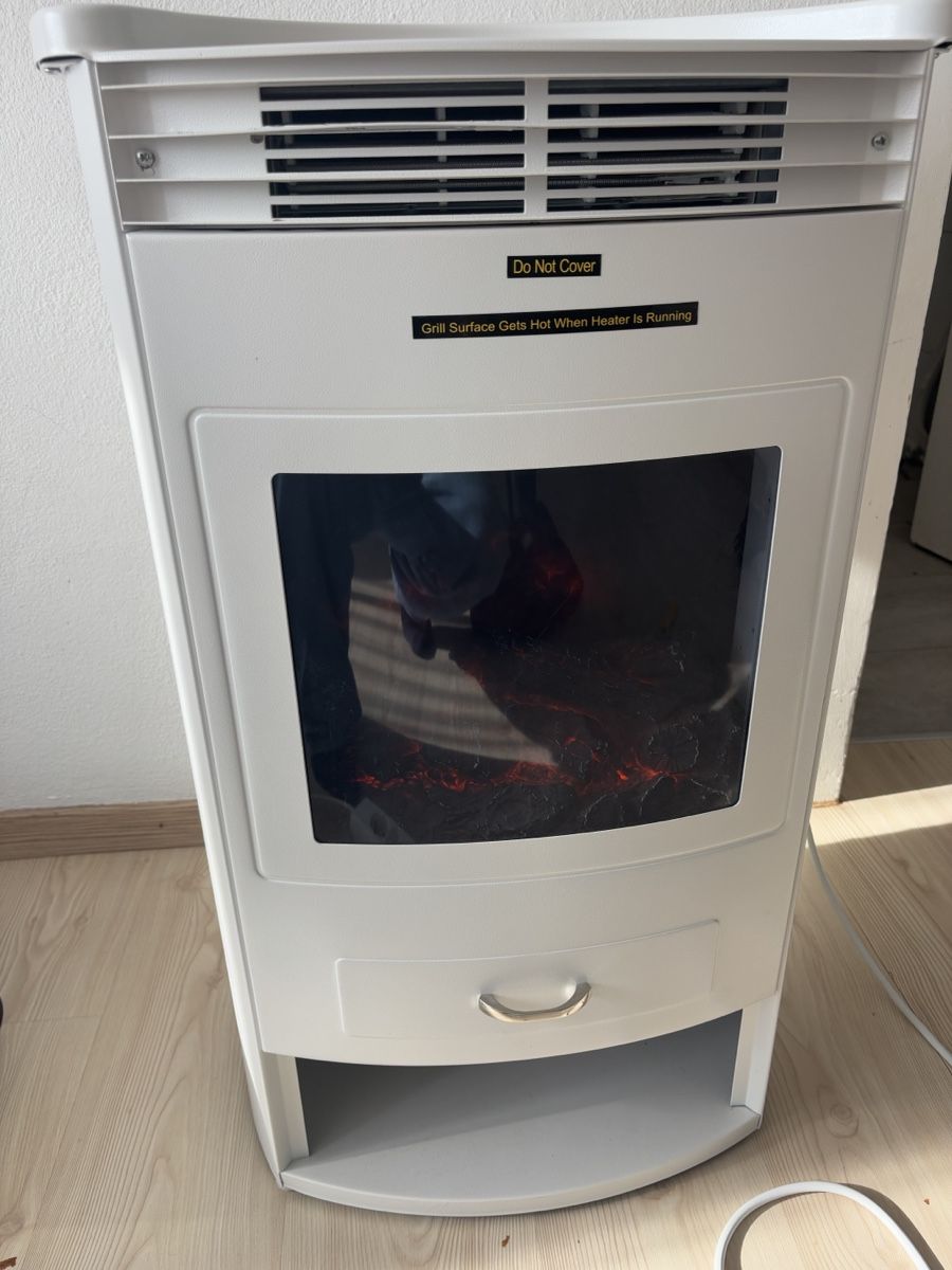 Cheminée: Klarstein Bormio 1800W Elektrokamin mit FB – Gebraucht aus Orpund von BlackEagel80