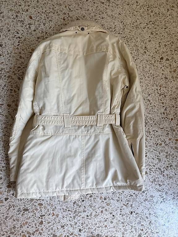 Porsche Giacche: Porsche Design transitional jacket beige size S – Usato da Chêne-Bougeries venduto da Avion2014 2